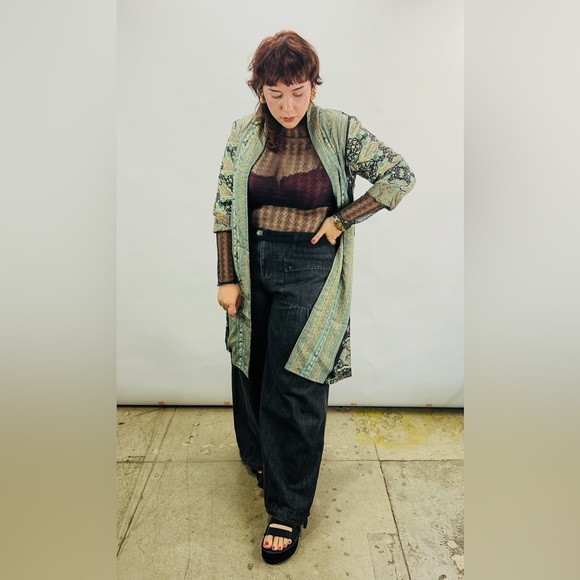 🟠 157B. Mesh Dotted sheer long Sleeve - Black - Picture 8 of 9